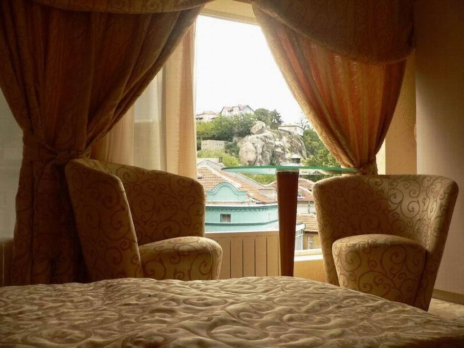 Hotel Dali Plovdiv Esterno foto