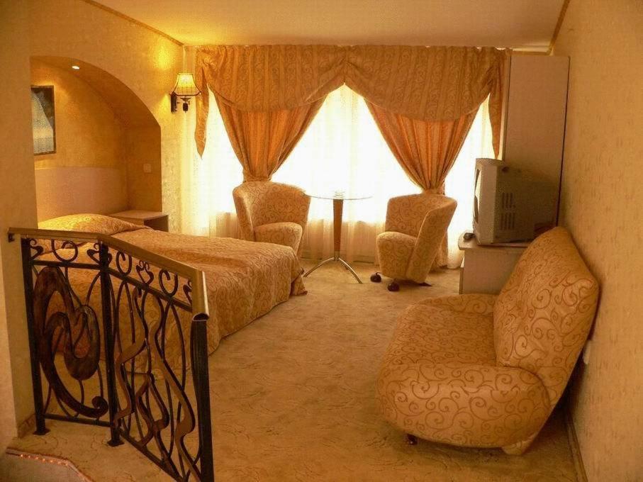 Hotel Dali Plovdiv Esterno foto